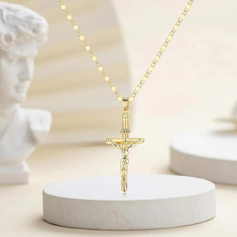 Sculpted Detail Crucifix Pendant